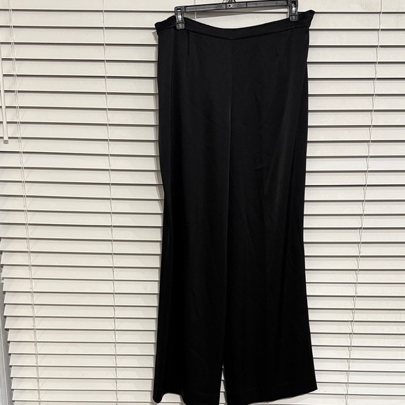 St. John Collection Black Wide Leg Pants - Picture 1 of 1